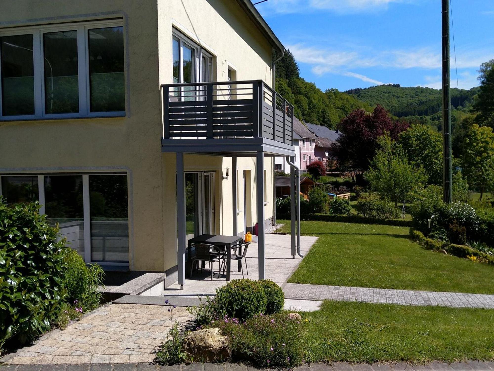 Apartment With Terrace And View Merschbach 외부 사진
